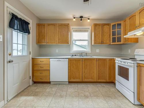 1 Jeep Crescent, Eastern Passage, NS - Indoor Photo Showing Kitchen