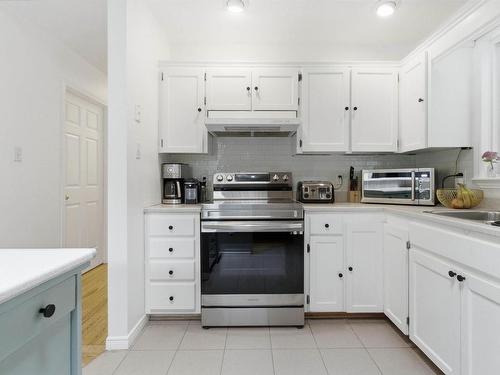 95 White Tail Pass, Vaughan, NS - Indoor Photo Showing Kitchen