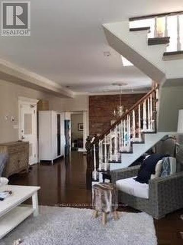 3 - 17 TEDDINGTON PARK AVENUE S , Toronto, Ontario M4N 2C4 2