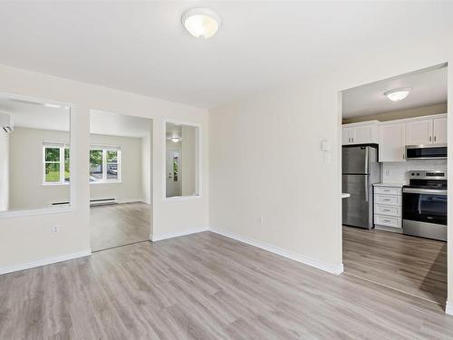 49 Albany Terrace, Cole Harbour, NS - Indoor Photo Showing Kitchen
