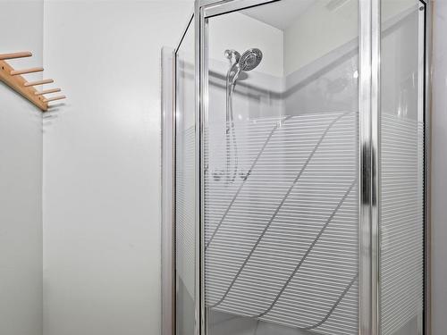 49 Albany Terrace, Cole Harbour, NS - Indoor Photo Showing Bathroom