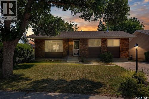 87 Hastings Crescent, Regina, SK - Outdoor