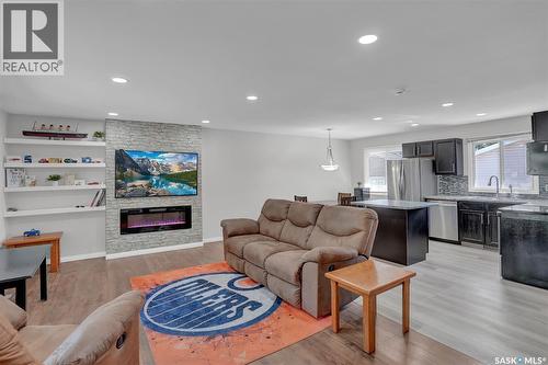 87 Hastings Crescent, Regina, SK - Indoor