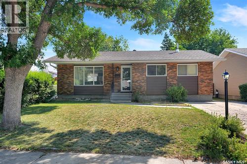 87 Hastings Crescent, Regina, SK - Outdoor