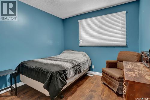87 Hastings Crescent, Regina, SK - Indoor Photo Showing Bedroom