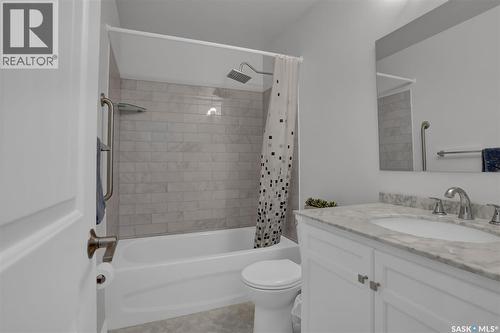 87 Hastings Crescent, Regina, SK - Indoor Photo Showing Bathroom