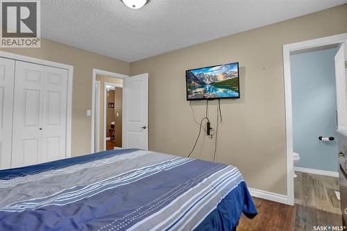87 Hastings Crescent, Regina, SK - Indoor Photo Showing Bedroom