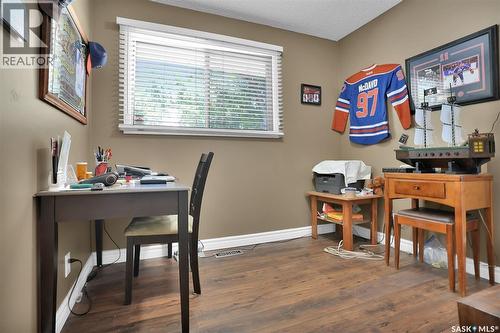 87 Hastings Crescent, Regina, SK - Indoor