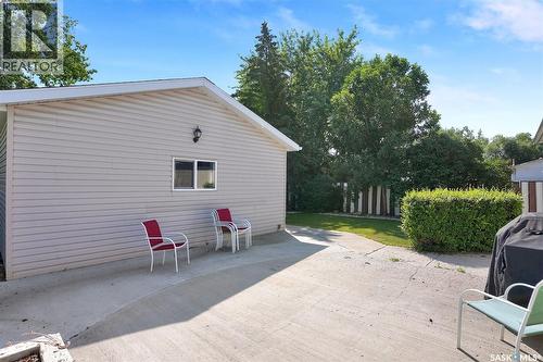 87 Hastings Crescent, Regina, SK - Outdoor With Exterior