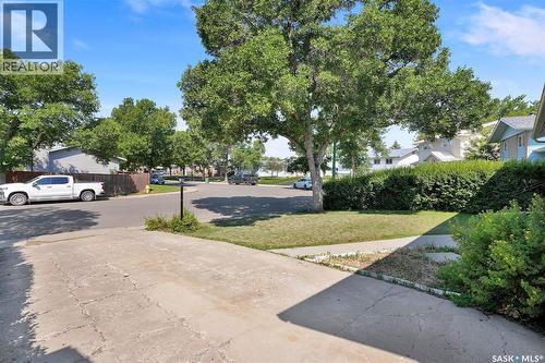 87 Hastings Crescent, Regina, SK - Outdoor