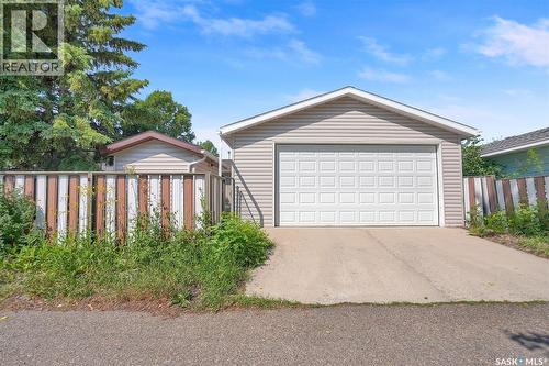87 Hastings Crescent, Regina, SK - Outdoor