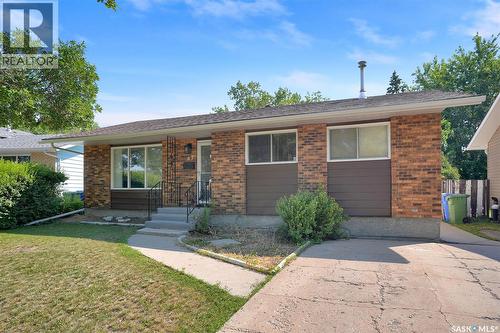 87 Hastings Crescent, Regina, SK - Outdoor