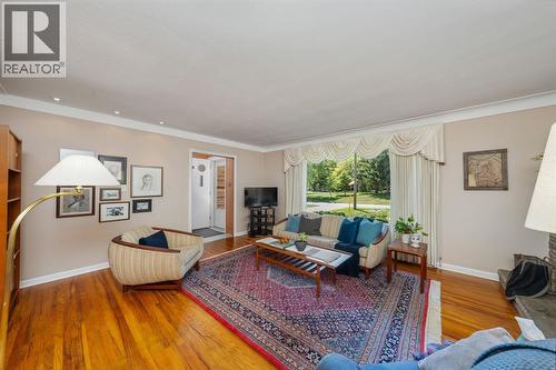 1732 Rutherglen Close, Sarnia, ON - Indoor