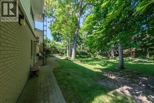 1732 Rutherglen Close, Sarnia, ON - Outdoor