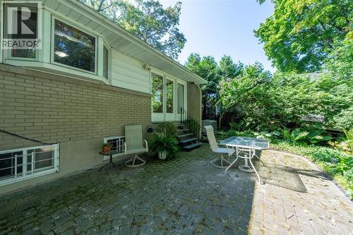 1732 Rutherglen Close, Sarnia, ON - Outdoor
