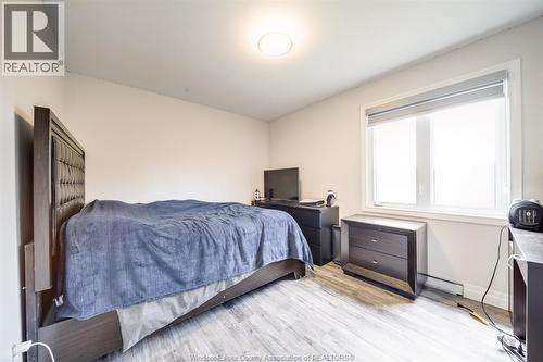 2405 Roxborough Boulevard, Windsor, ON - Indoor Photo Showing Bedroom