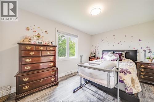 2405 Roxborough Boulevard, Windsor, ON - Indoor Photo Showing Bedroom
