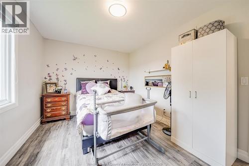 2405 Roxborough Boulevard, Windsor, ON - Indoor Photo Showing Bedroom