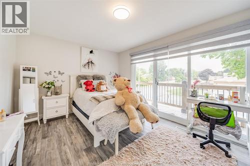 2405 Roxborough Boulevard, Windsor, ON - Indoor Photo Showing Bedroom