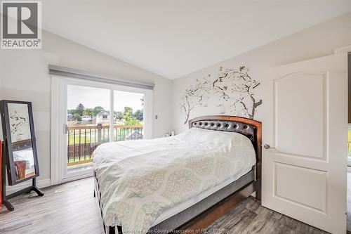 2405 Roxborough Boulevard, Windsor, ON - Indoor Photo Showing Bedroom