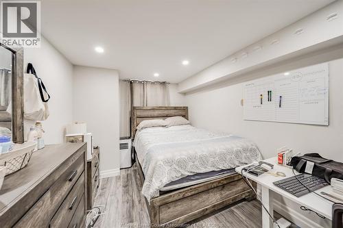 2405 Roxborough Boulevard, Windsor, ON - Indoor