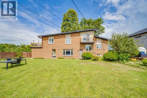 2405 Roxborough Boulevard, Windsor, ON - Outdoor