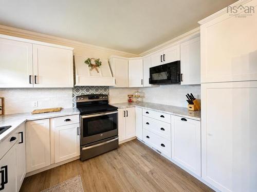 13 Third Avenue, Florence, NS 