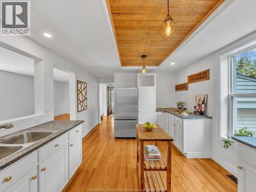 4416 Ninth Concession, Tecumseh, ON - Indoor Photo Showing Kitchen