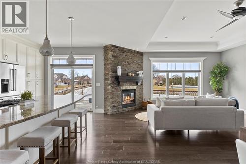 33 Montego Bay Crescent, Kingsville, ON - Indoor Photo Showing Living Room With Fireplace