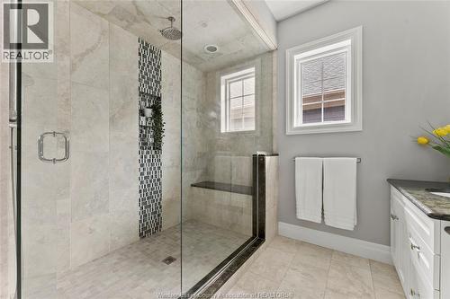 33 Montego Bay Crescent, Kingsville, ON - Indoor Photo Showing Bathroom