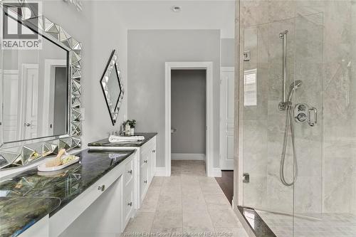 33 Montego Bay Crescent, Kingsville, ON - Indoor Photo Showing Bathroom