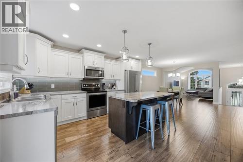 313 Citation Circle, St Clair, ON - Indoor Photo Showing Kitchen With Stainless Steel Kitchen With Upgraded Kitchen