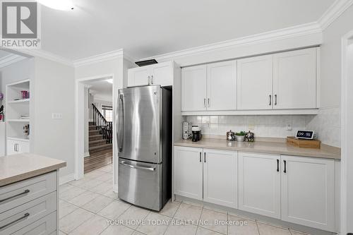 19 Mcnally Street, Halton Hills, ON - Indoor Photo Showing Kitchen