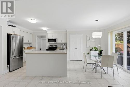 19 Mcnally Street, Halton Hills, ON - Indoor Photo Showing Kitchen