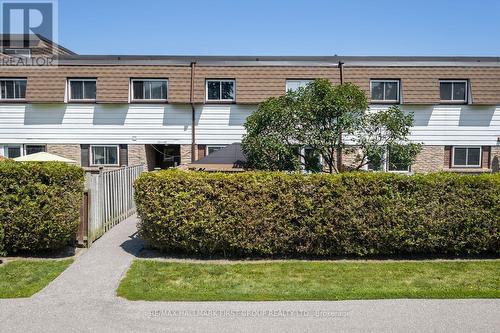 45 - 1300 Oxford Street, Oshawa, ON - Outdoor