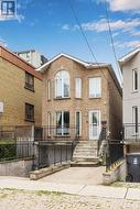 33 TORRENS AVENUE  Toronto, ON M4K 2H9