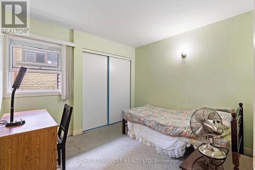 33 Torrens Avenue, Toronto, ON - Indoor Photo Showing Bedroom