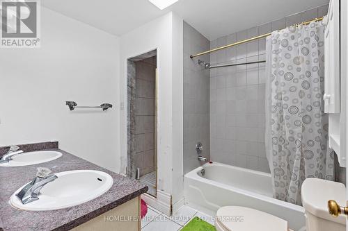 33 Torrens Avenue, Toronto, ON - Indoor Photo Showing Bathroom