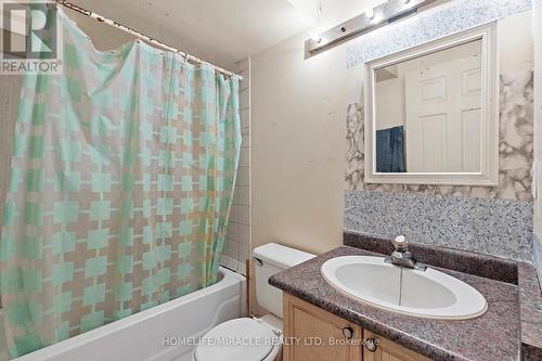 33 Torrens Avenue, Toronto, ON - Indoor Photo Showing Bathroom