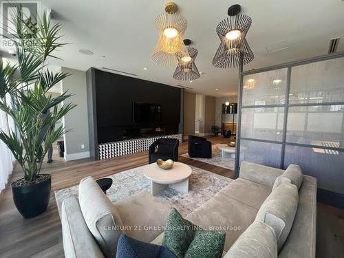 Th3 - 20 Alpine Symphony Path, Oshawa, ON - Indoor Photo Showing Living Room