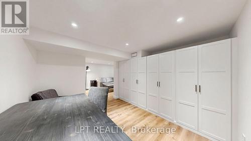 70 Roberts Crescent, Brampton, ON - Indoor Photo Showing Other Room
