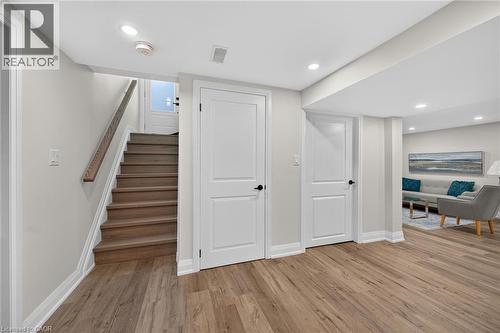 101 Loyalist Drive, Hamilton, ON - Indoor Photo Showing Other Room