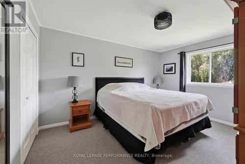 79 Hickory Street, South Stormont, ON - Indoor Photo Showing Bedroom