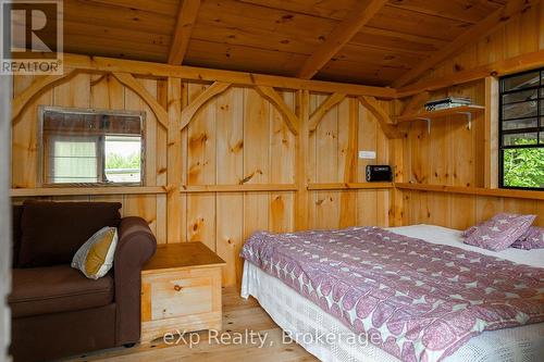 350063 Bayshore Road, Meaford, ON - Indoor Photo Showing Bedroom