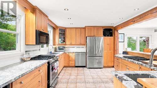 188 Lodge Road, Georgian Bay (Baxter), ON - Indoor Photo Showing Kitchen