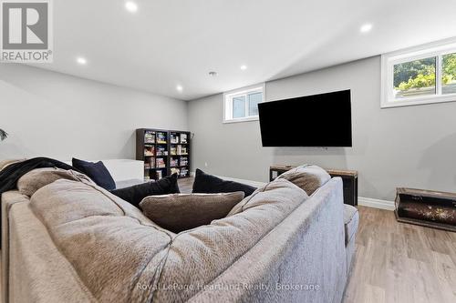 250 Wellington Street, North Huron (Blyth), ON - Indoor
