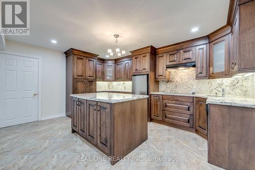 1387 Ferncrest Road, Oakville, ON - Indoor Photo Showing Kitchen