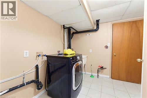 459 Dicenzo Drive, Hamilton, ON - Indoor Photo Showing Laundry Room