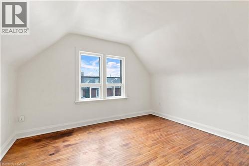 105 Rosemont Avenue, Hamilton, ON - Indoor Photo Showing Other Room