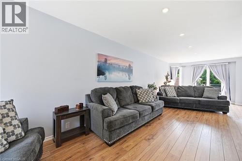 74 Liam Drive, Ancaster, ON - Indoor Photo Showing Living Room